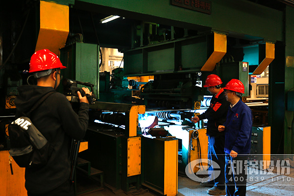 ������Ե�����ɷݼ����ܼ�ֽ������֣�ݵ���̨�ɷ�